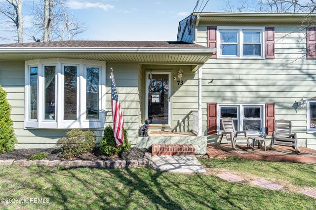 73 Dahlia Lane, Toms River, NJ 08753