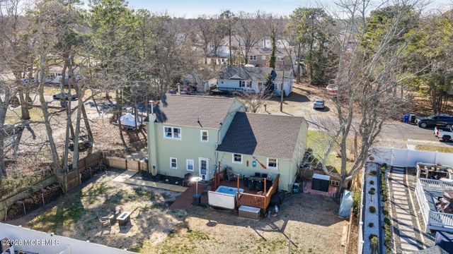 73 Dahlia Lane, Toms River, NJ 08753