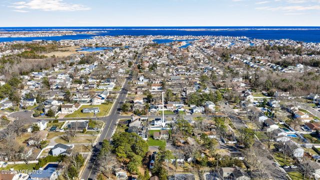 73 Dahlia Lane, Toms River, NJ 08753