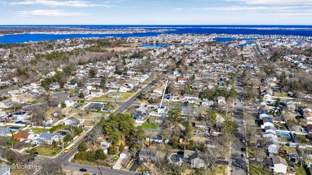 73 Dahlia Lane, Toms River, NJ 08753