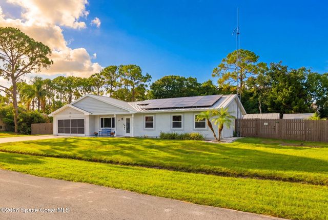 145 Nesbitt Street NE, Palm Bay, FL 32907