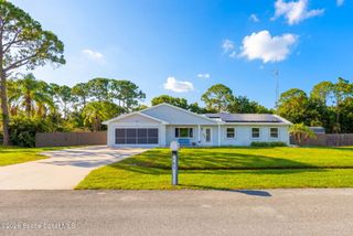 145 Nesbitt Street NE, Palm Bay, FL 32907