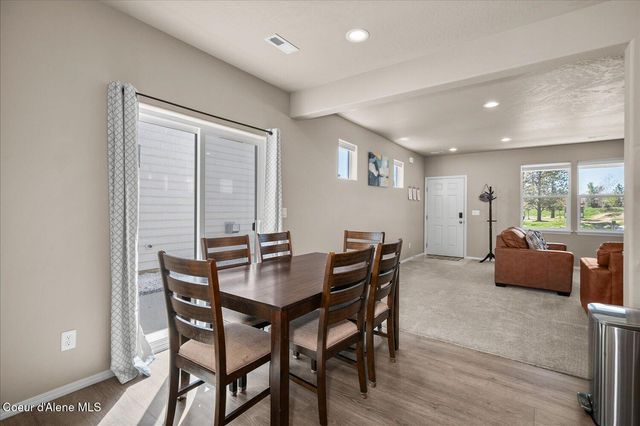 116 W Dustarr LN, Ponderay, ID 83852