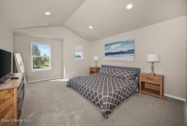 116 W Dustarr LN, Ponderay, ID 83852