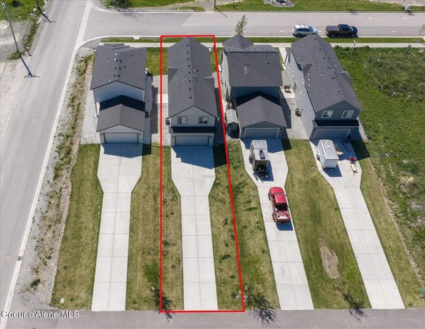 116 W Dustarr LN, Ponderay, ID 83852