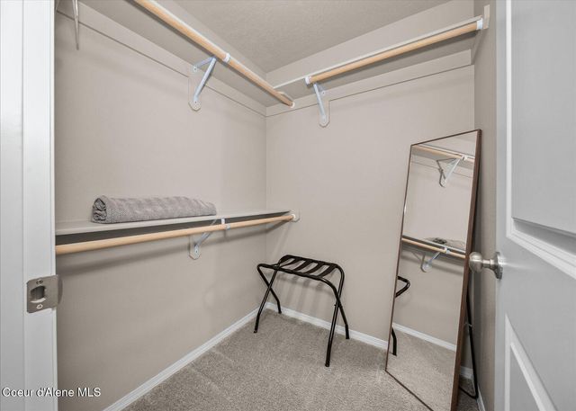 116 W Dustarr LN, Ponderay, ID 83852