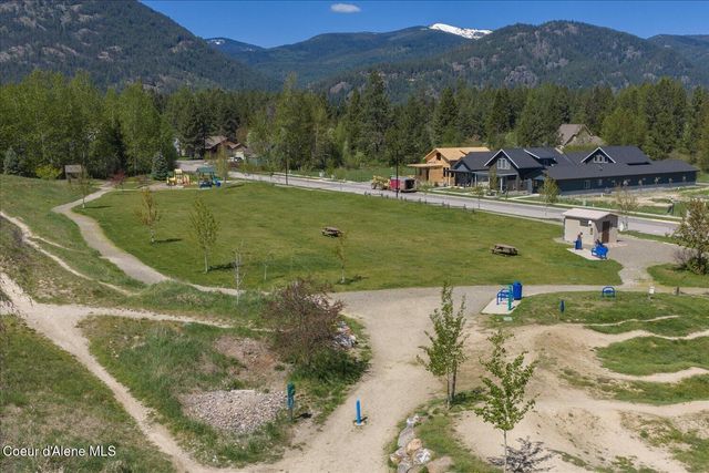 116 W Dustarr LN, Ponderay, ID 83852