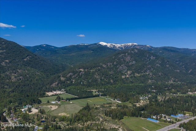 116 W Dustarr LN, Ponderay, ID 83852