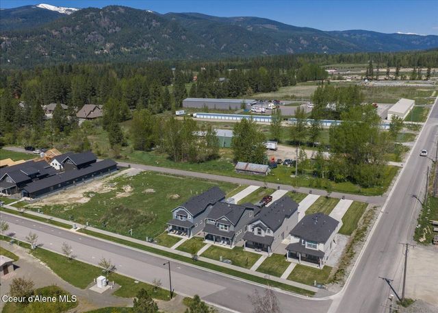116 W Dustarr LN, Ponderay, ID 83852