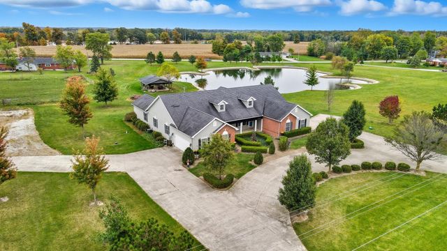 17092 Hauss Road 17092 Hauss Road, Wapakoneta, OH 45895