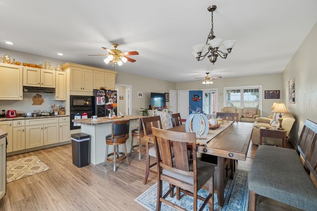 17092 Hauss Road 17092 Hauss Road, Wapakoneta, OH 45895