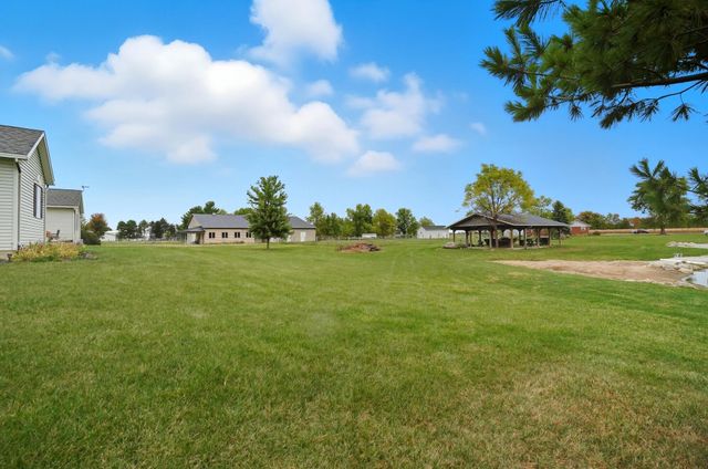 17092 Hauss Road 17092 Hauss Road, Wapakoneta, OH 45895