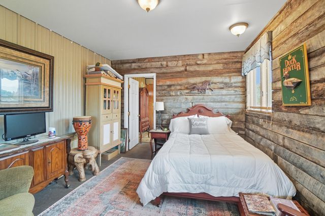 17092 Hauss Road 17092 Hauss Road, Wapakoneta, OH 45895