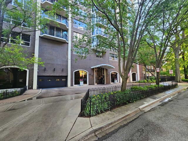 1515 N Astor Street 23BC, Chicago, IL 60610