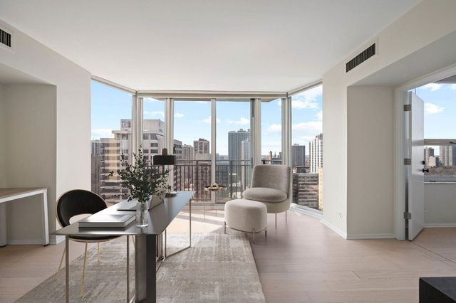 1515 N Astor Street 23BC, Chicago, IL 60610