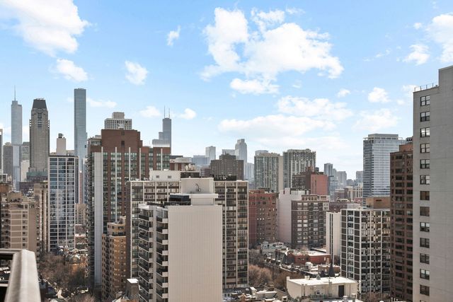 1515 N Astor Street 23BC, Chicago, IL 60610