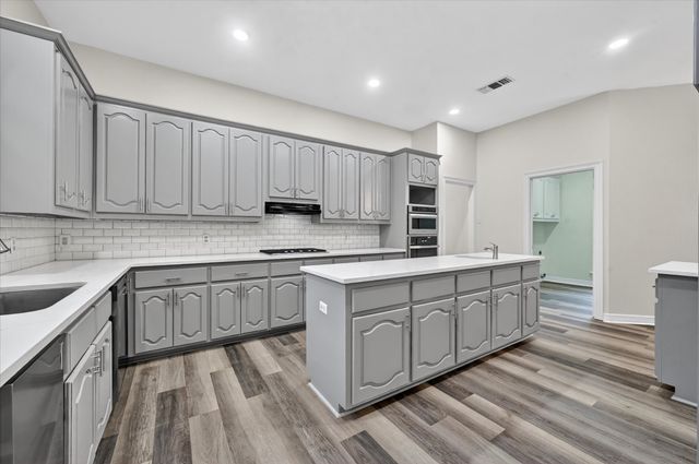 1505 Wyndmere Drive, Desoto, TX 75115