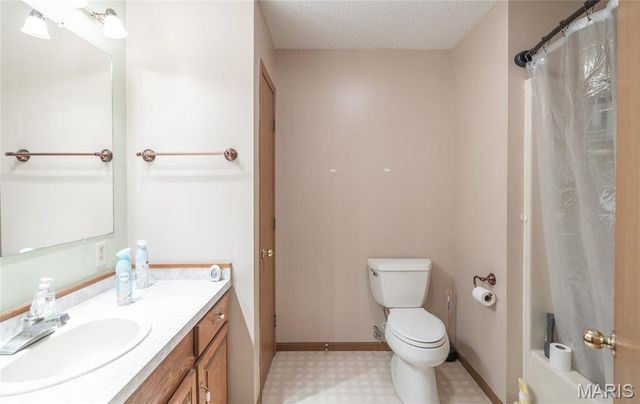 19980 Selby Road, Waynesville, MO 65583