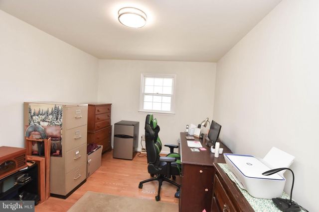 19141 YOUNGS CLIFF RD, Sterling, VA 20165