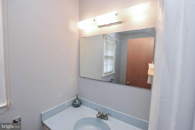 19141 YOUNGS CLIFF RD, Sterling, VA 20165