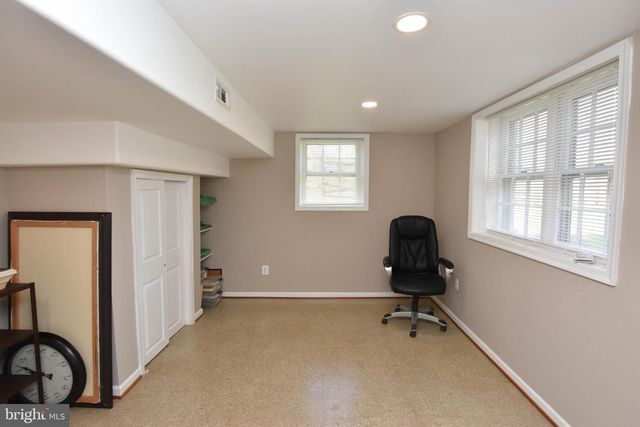 19141 YOUNGS CLIFF RD, Sterling, VA 20165