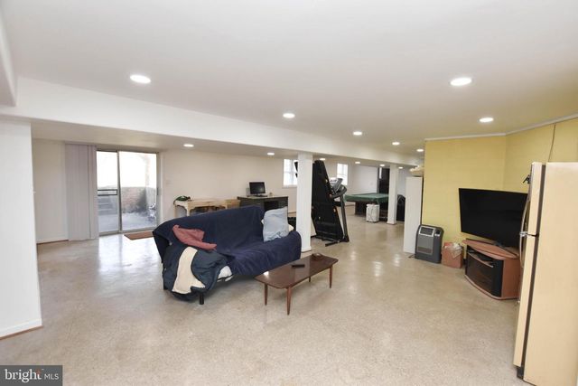 19141 YOUNGS CLIFF RD, Sterling, VA 20165