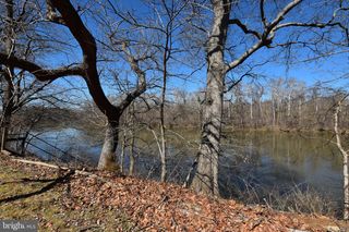 19141 YOUNGS CLIFF RD, Sterling, VA 20165