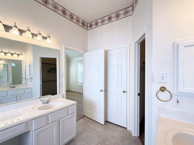 8914 Wheatland Drive, Houston, TX 77064