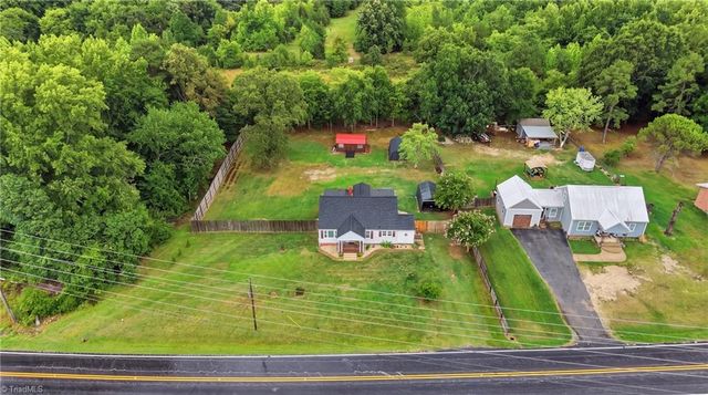 414 Hasty School Road, Thomasville, NC 27360