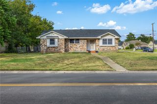2323 Carter Creek Parkway, Bryan, TX 77802