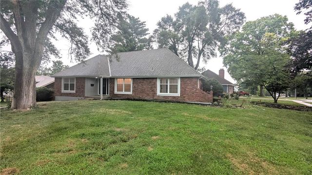 4444 E 107th Terrace, Kansas City, MO 64137
