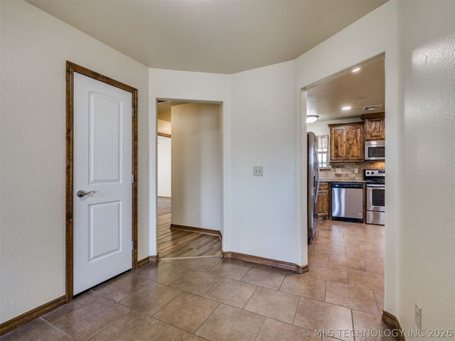 636 Altus Lane, Mannford, OK 74044