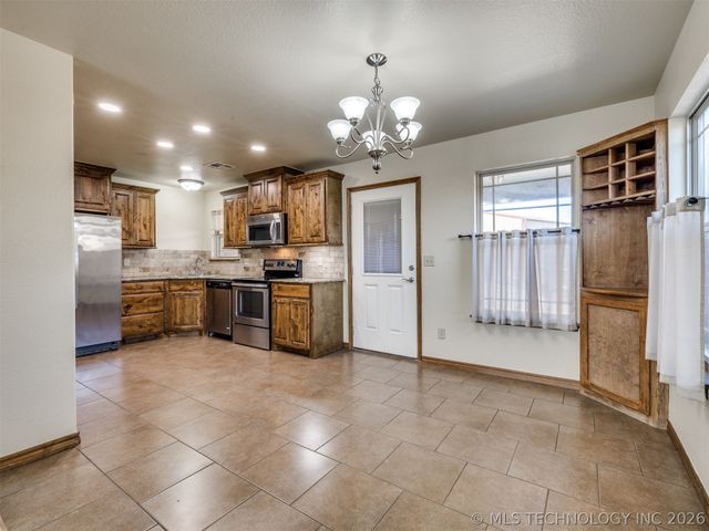 636 Altus Lane, Mannford, OK 74044