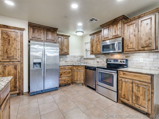 636 Altus Lane, Mannford, OK 74044