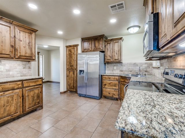 636 Altus Lane, Mannford, OK 74044