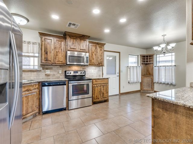 636 Altus Lane, Mannford, OK 74044