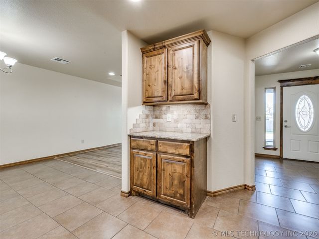 636 Altus Lane, Mannford, OK 74044