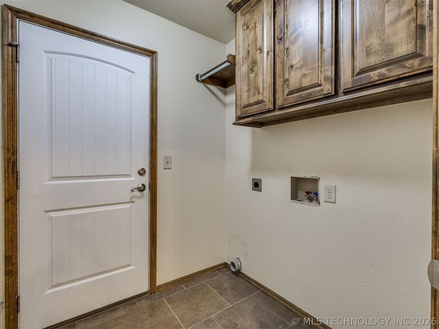 636 Altus Lane, Mannford, OK 74044