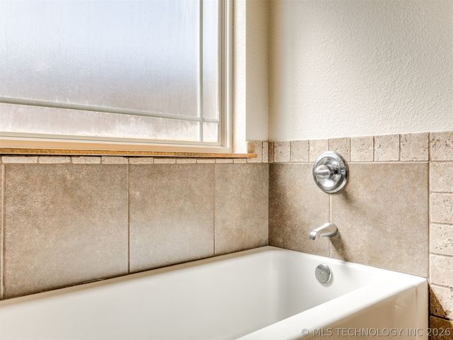 636 Altus Lane, Mannford, OK 74044