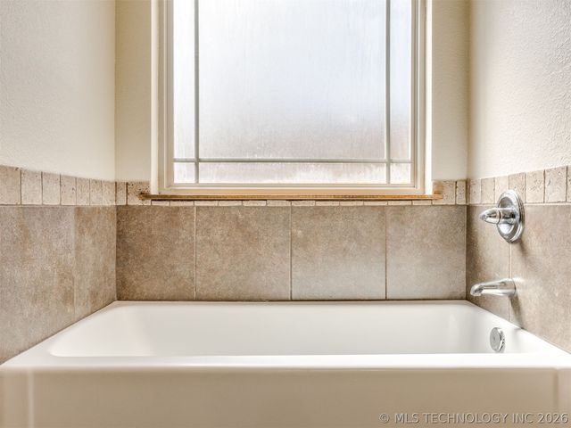 636 Altus Lane, Mannford, OK 74044