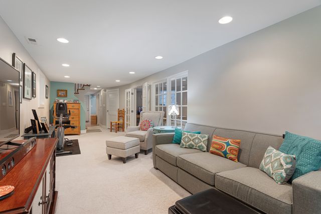 2950 N Talman Avenue, Chicago, IL 60618