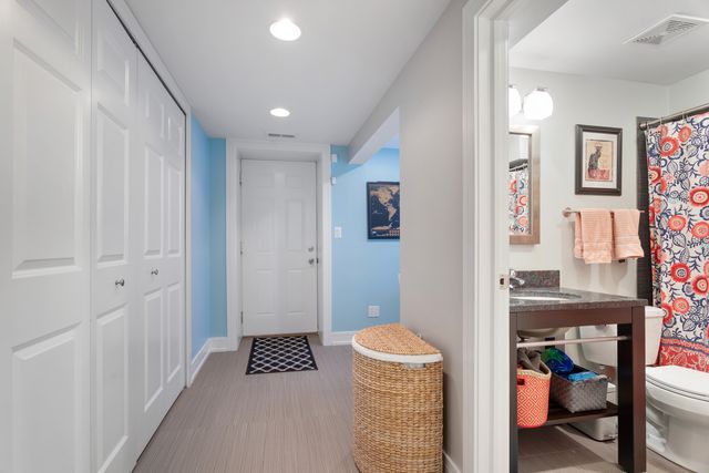 2950 N Talman Avenue, Chicago, IL 60618