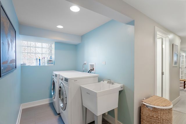 2950 N Talman Avenue, Chicago, IL 60618