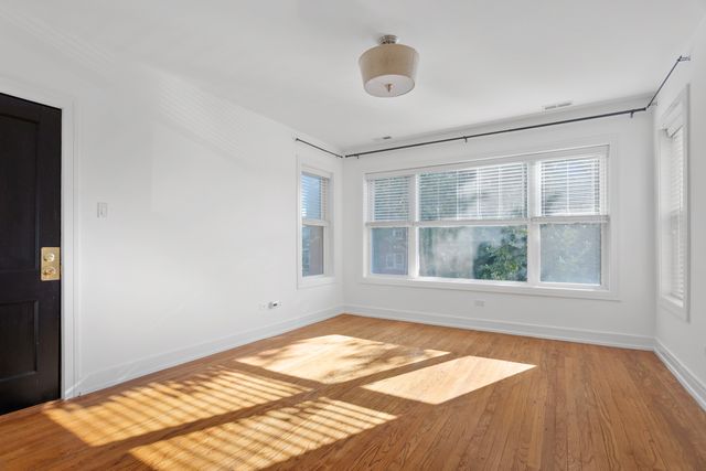 2950 N Talman Avenue, Chicago, IL 60618