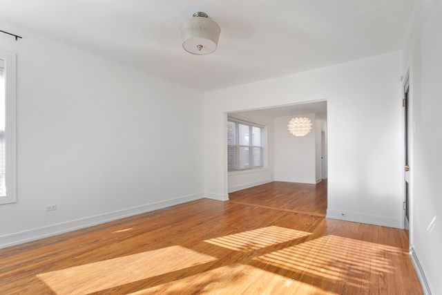 2950 N Talman Avenue, Chicago, IL 60618