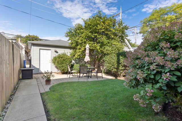 2950 N Talman Avenue, Chicago, IL 60618