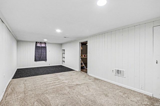 2226 Beverly Place, South Bend, IN 46616