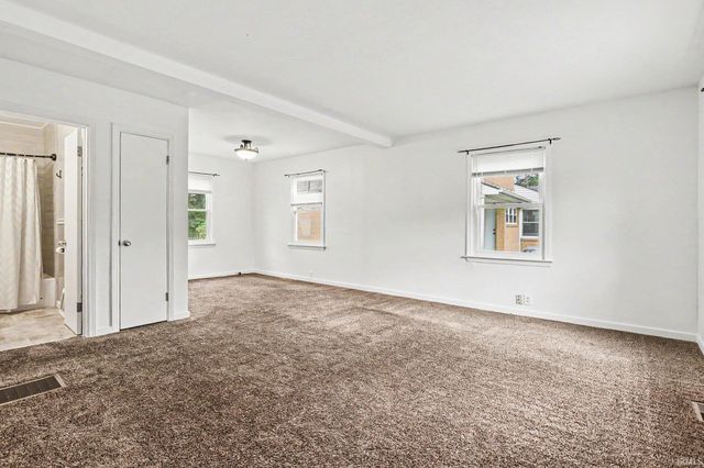2226 Beverly Place, South Bend, IN 46616