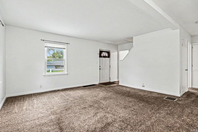 2226 Beverly Place, South Bend, IN 46616