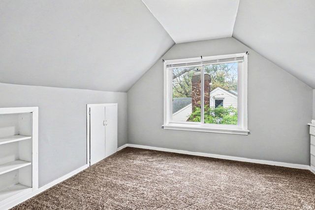 2226 Beverly Place, South Bend, IN 46616